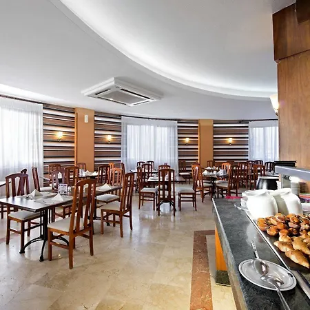 Elba Lucia Sport & Hotel Nuevo Horizonte